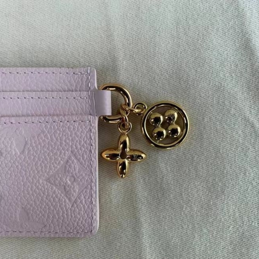 Louis Vuitton Charms Card Holder Snowy Pearl - Picture 4 of 8